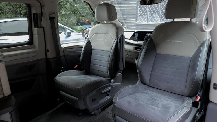 Volkswagen CALIFORNIA ESTATE 1.5 TSI eHybrid Beach Camper 5dr 4MOTION DSG